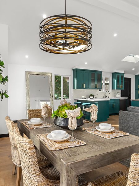 dining-to-kitchen